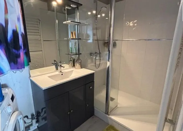 2 Pieces A Royan Avec Terrasse Et Parking Pres De La - Fr-1-494-218 Apartamento *